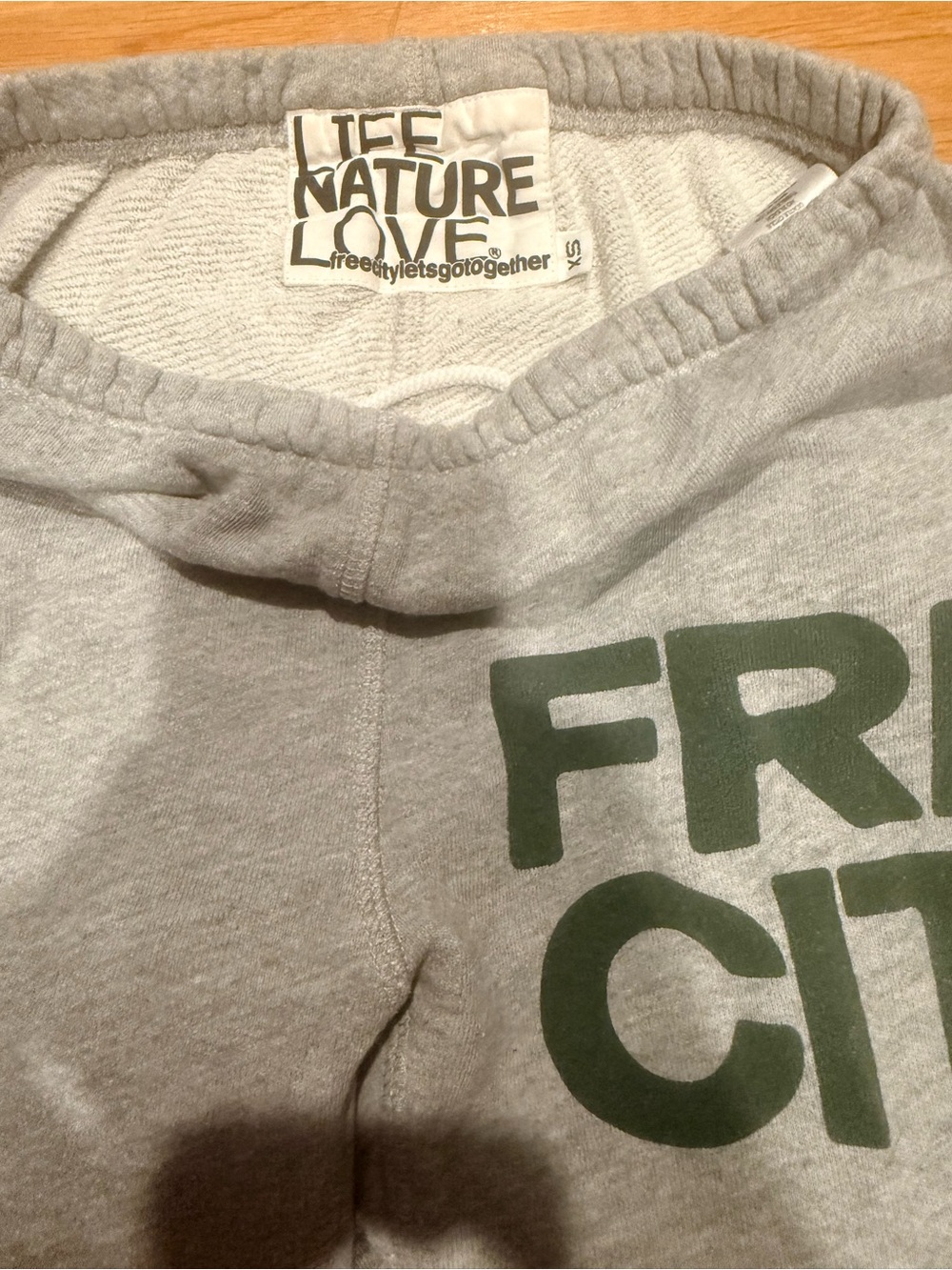 EUC FREECITYLARGE 3/4 SWEATPANT - Picture 6 of 6